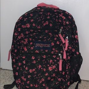 floral print jansport 🌸🌺